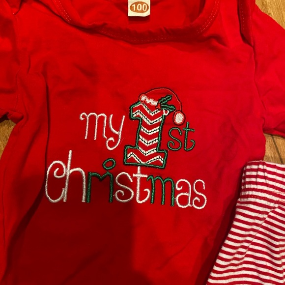 🌻 2/$15 My First Christmas Outfit - Picture 2 of 3